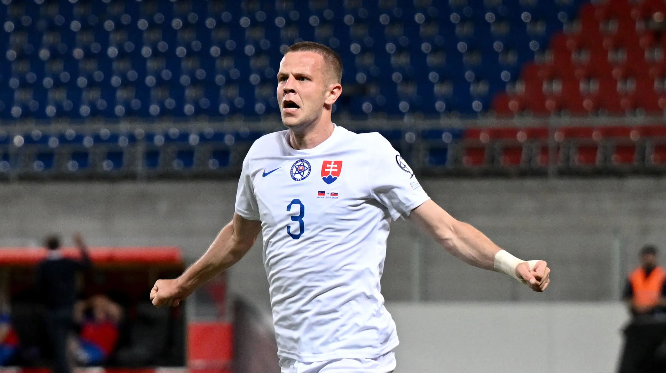 Denis Vavro jubler efter sit mål mod Liechtenstein